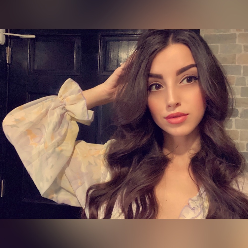 Meet your Posher, Nicole